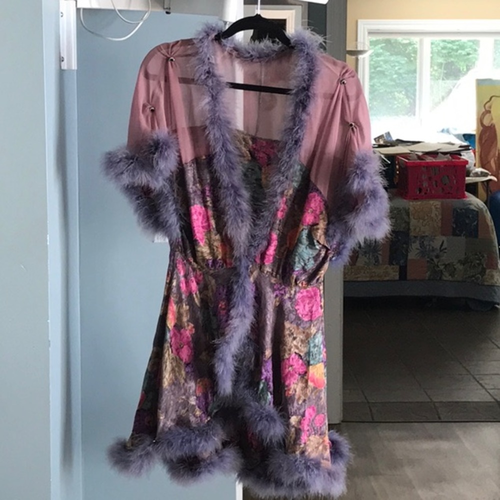 Lucious Vintage Robe